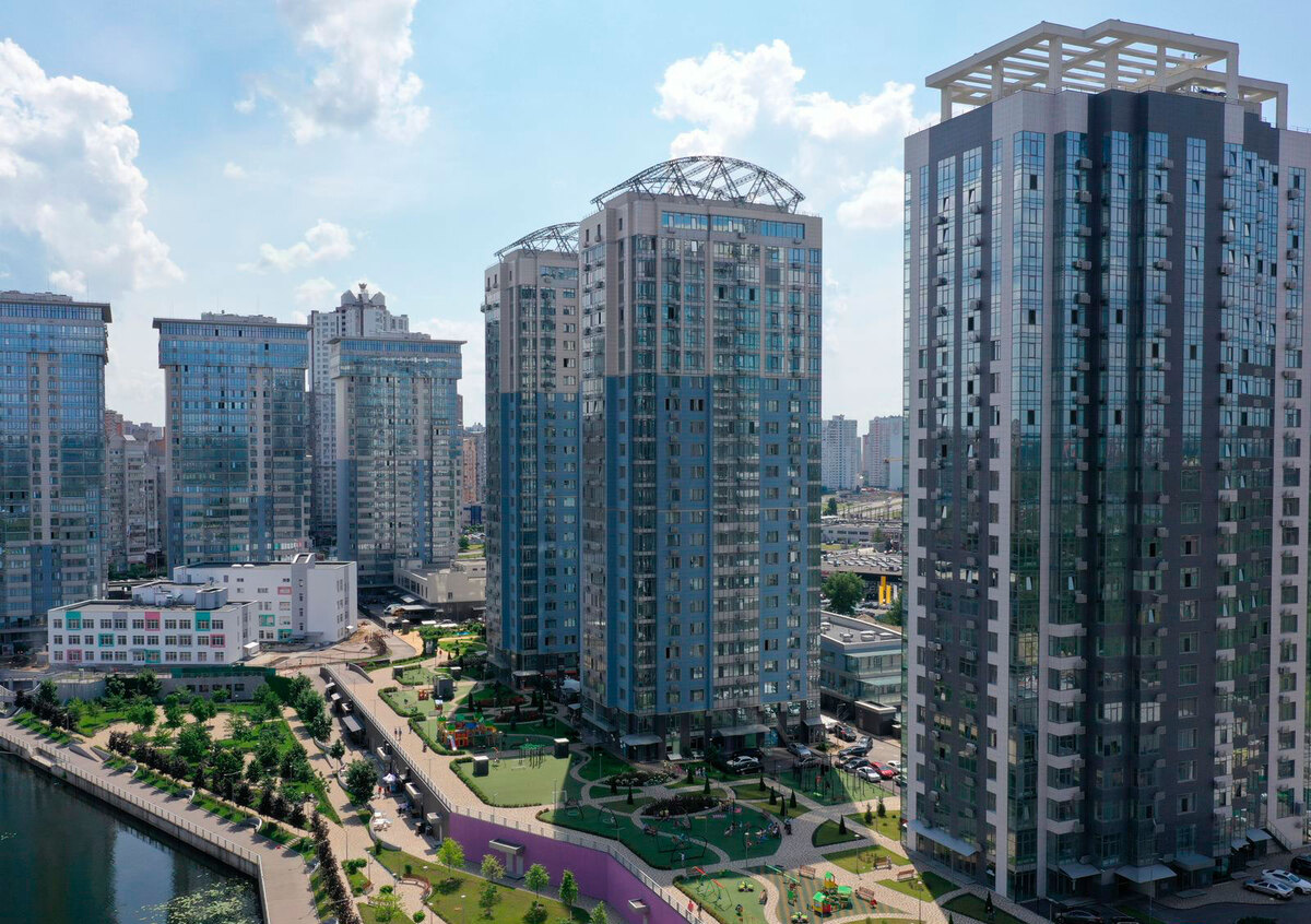 River Stone ����