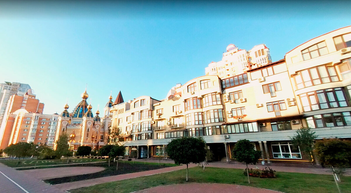 ����� ����