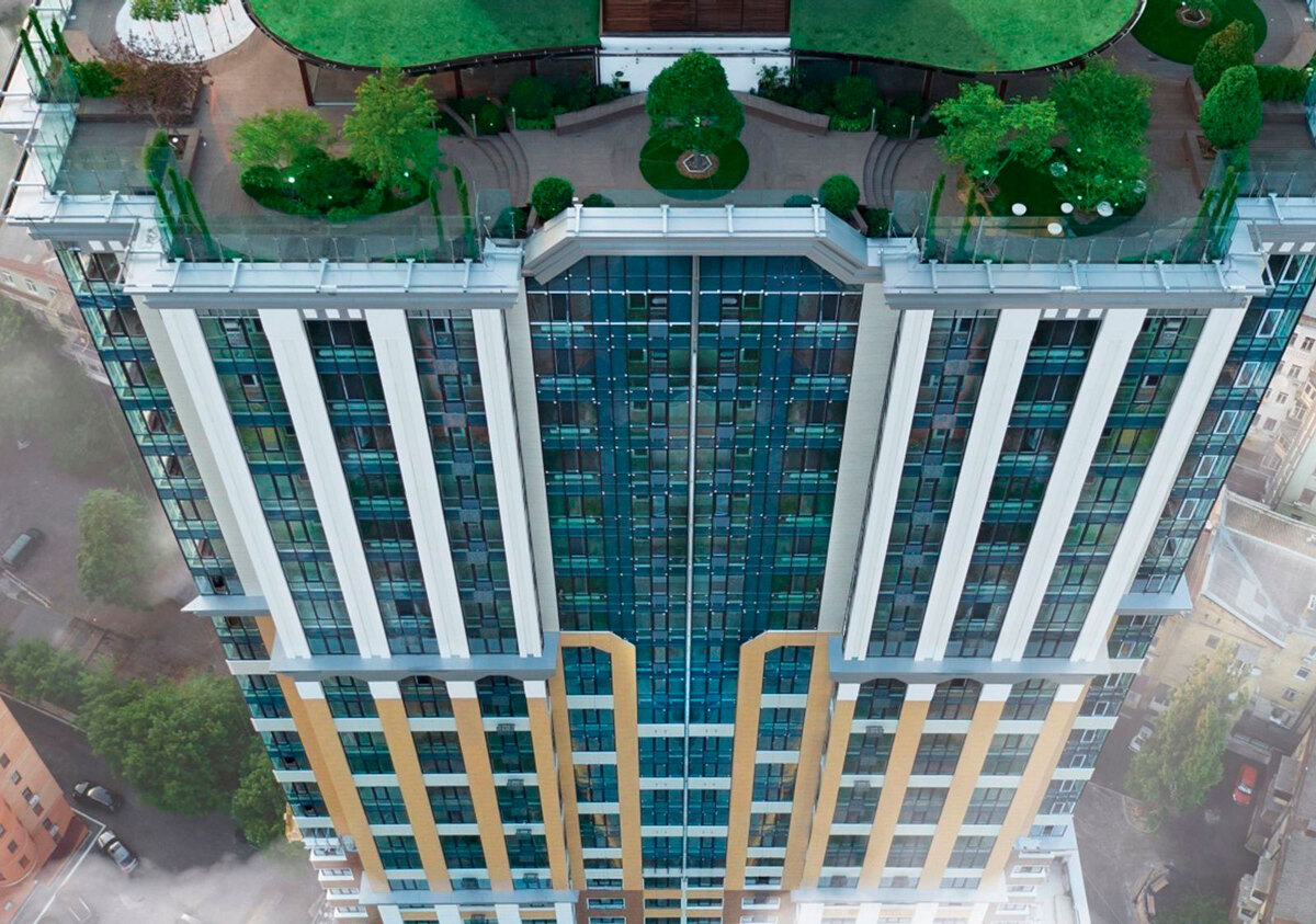 Royal Tower ����